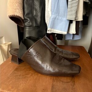 Tory Burch Elastic Slingback mule